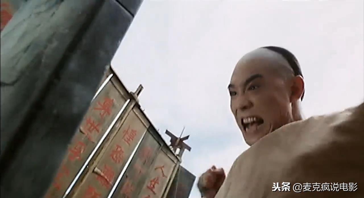 谢苗和武术冠军打戏忘招往后跑,谢苗成年打戏