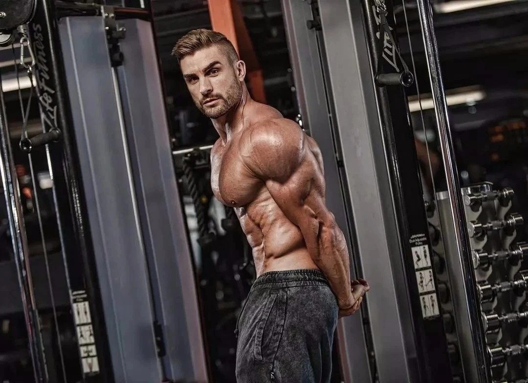 长时间没进食会消耗肌肉还是脂肪,长时间饿着会消耗肌肉吗