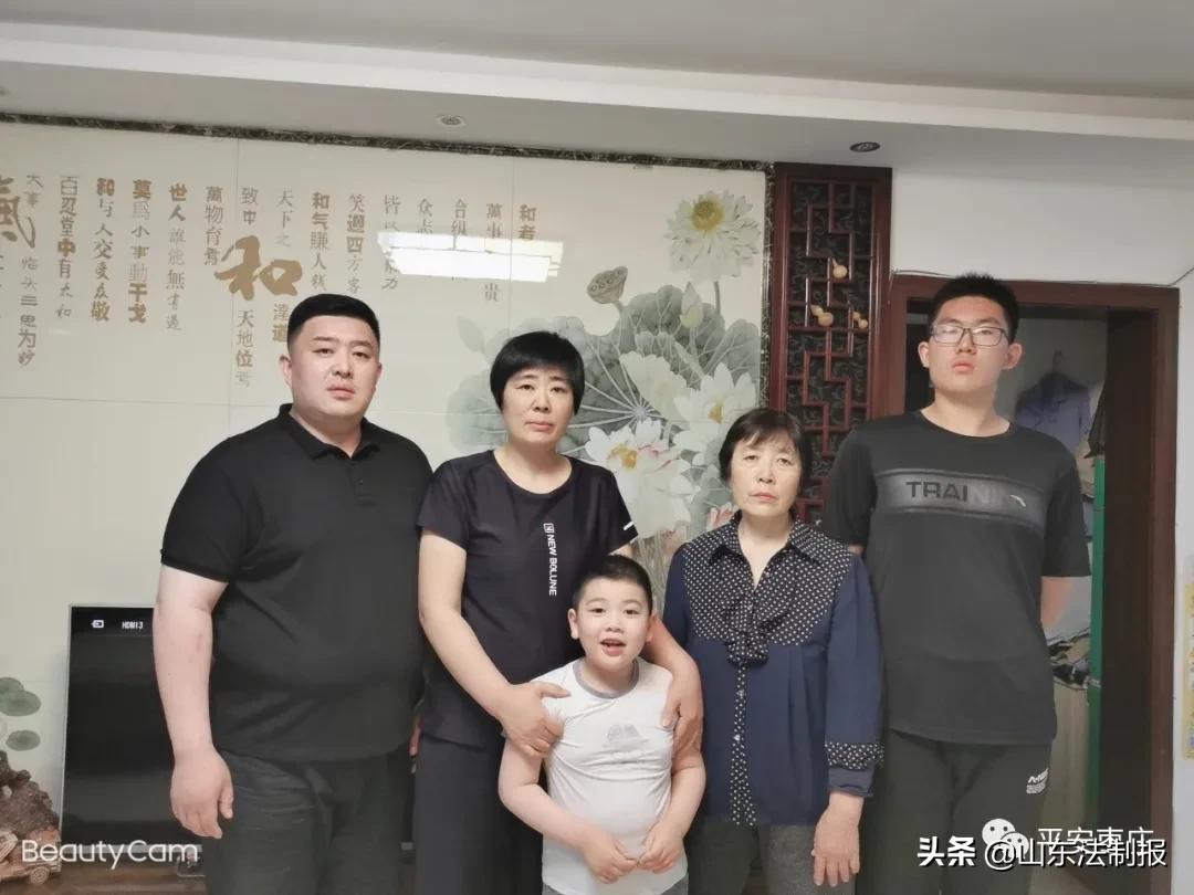 身边榜样|枣庄公安赵雪梅：阅尽千卷温柔有光