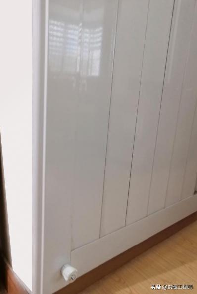 墙裙暖气片,散热器采暖的特点