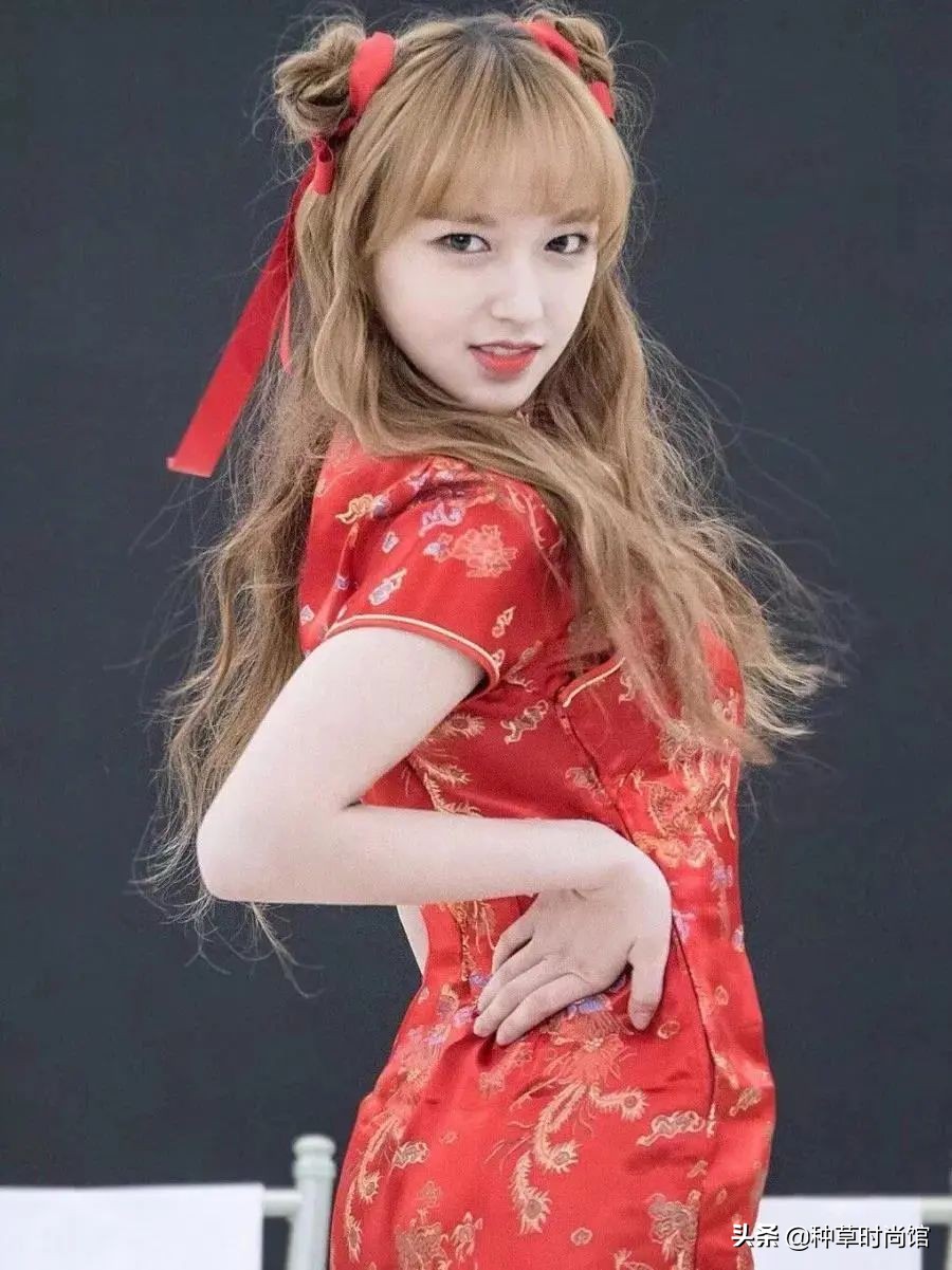 花瓣丸子头学生党蓬松,古风丸子头前额花瓣头饰