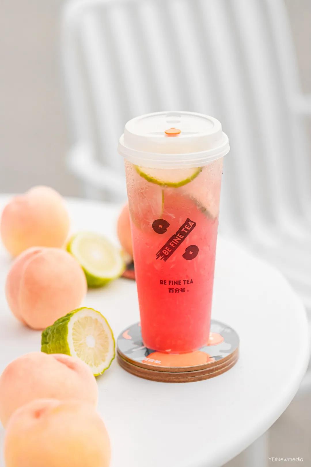 水果怼怼怼怼怼到爆汁，这家“超给力”的水果茶，6.3元限时喝