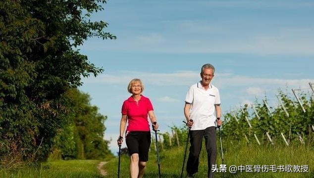 膝盖酸软无力补钙,膝关节无力是否需要补钙