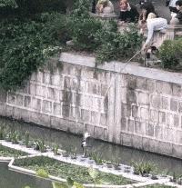 搞笑GIF段子：.我的小萝莉呢？你还我的小萝莉