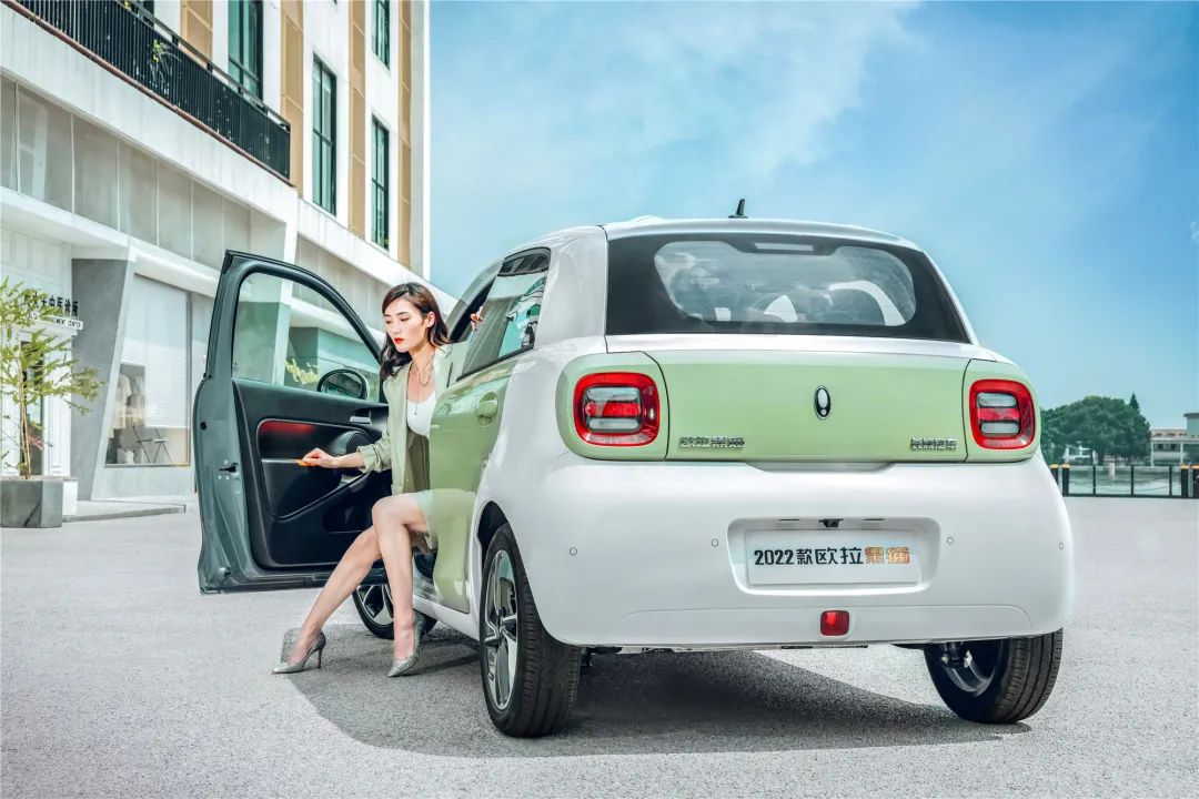 「价到」小野猫、新缤越、BJ40环塔冠军版，改装潮文化起飞