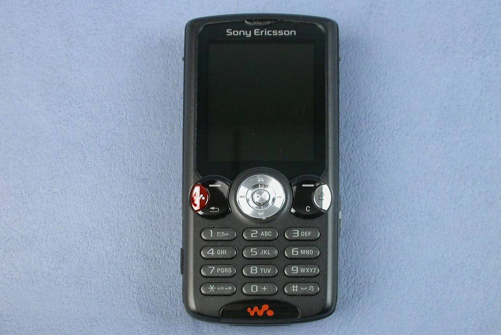 索尼第4代手机,索尼老款高端手机全部机型