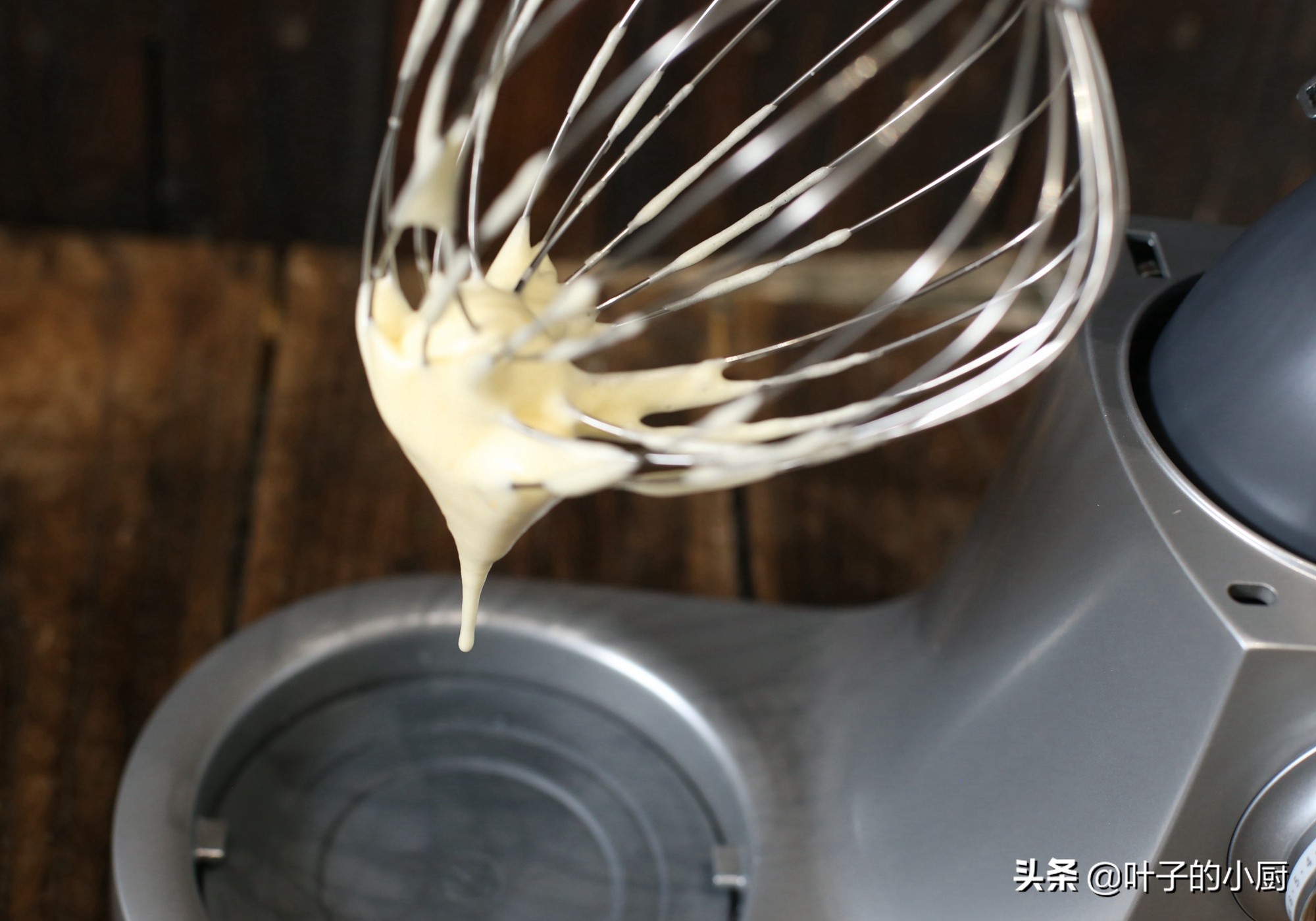 蛋糕怎么做不塌陷不开裂,想吃蛋糕教你懒人版做法软糯10倍