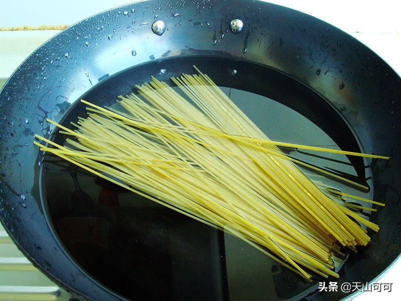 炒肉酱怎么炒好吃,炒肉酱用料比例