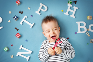 小儿甲亢的症状,小儿甲亢的症状有哪些