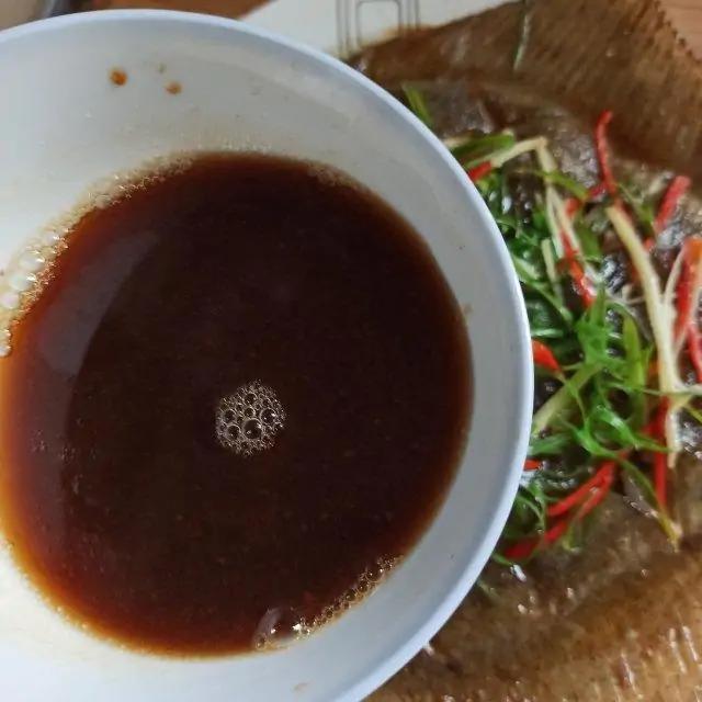 清蒸多宝鱼怎么鲜嫩好吃,清蒸多宝鱼的做法最正宗