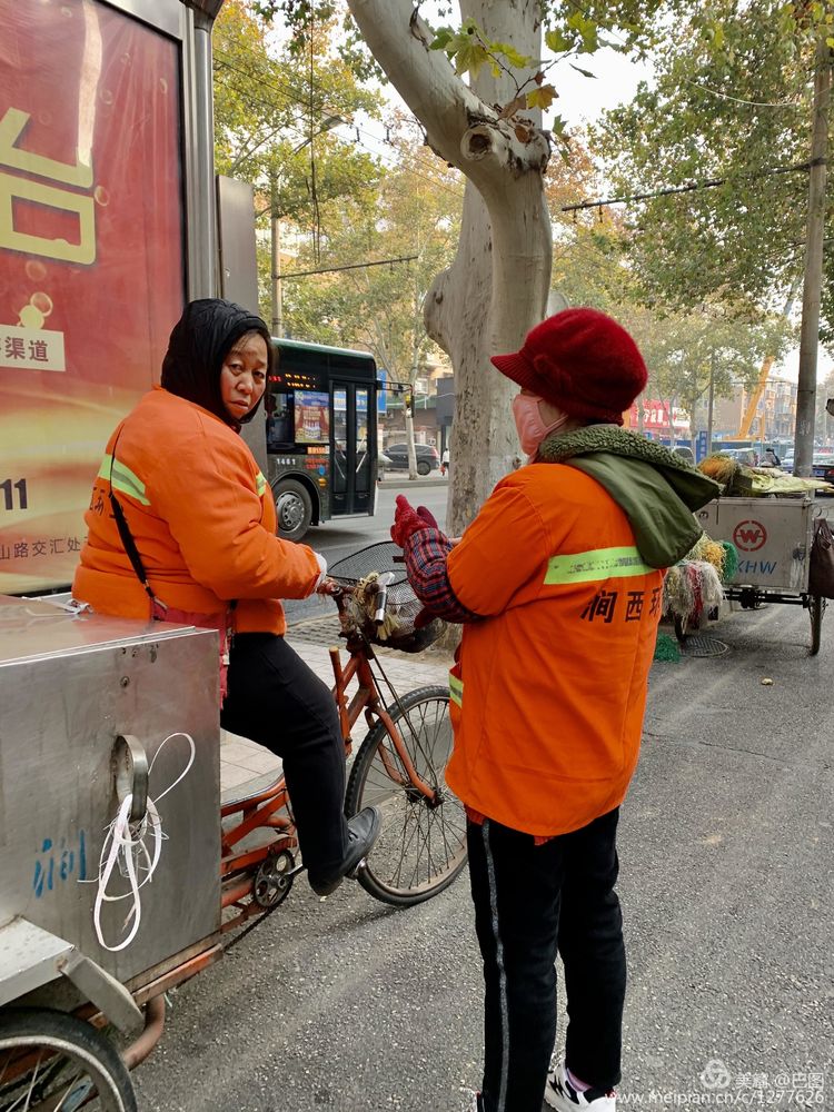 手机拍洛阳,涧西牡丹广场老照片