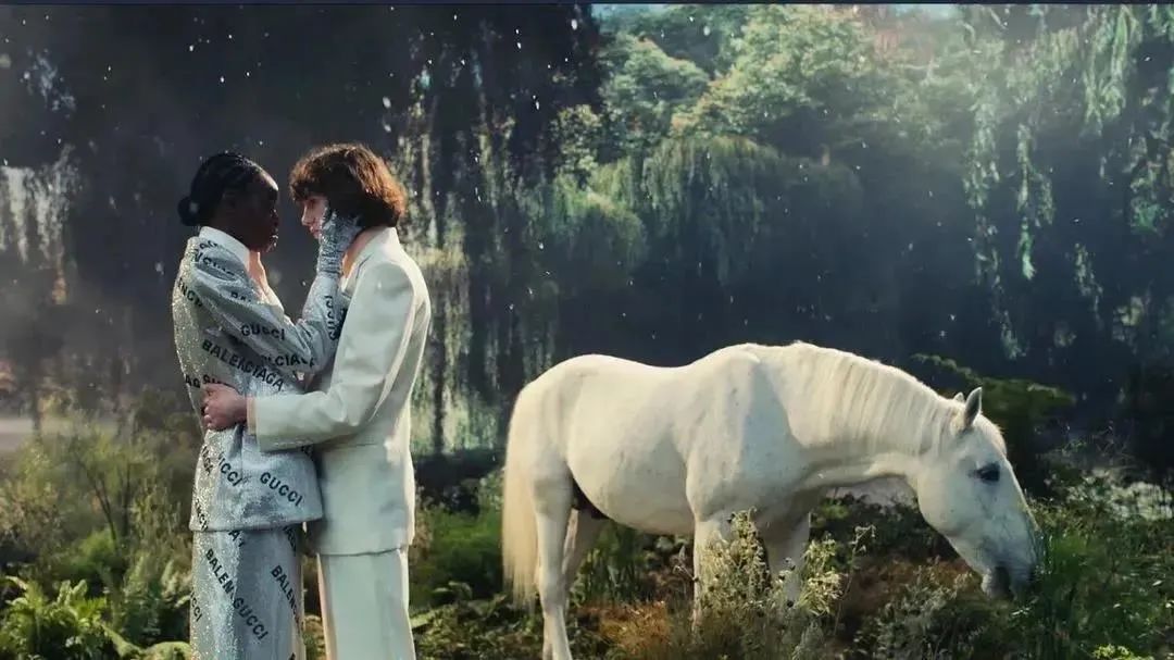 零创｜NFT艺术圈丨时尚/视觉设计还能这样玩？