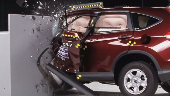 曾经的b级合资轿车之光帕萨特,曾经的b+级热门车君越