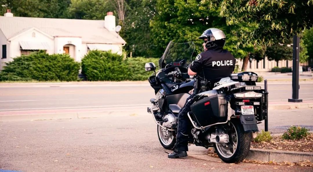 怎么他们老坑我？好事从来都落不到我头上