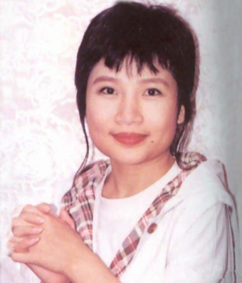 李娜为什么在国际上名气那么大,李娜真的重返歌坛了吗