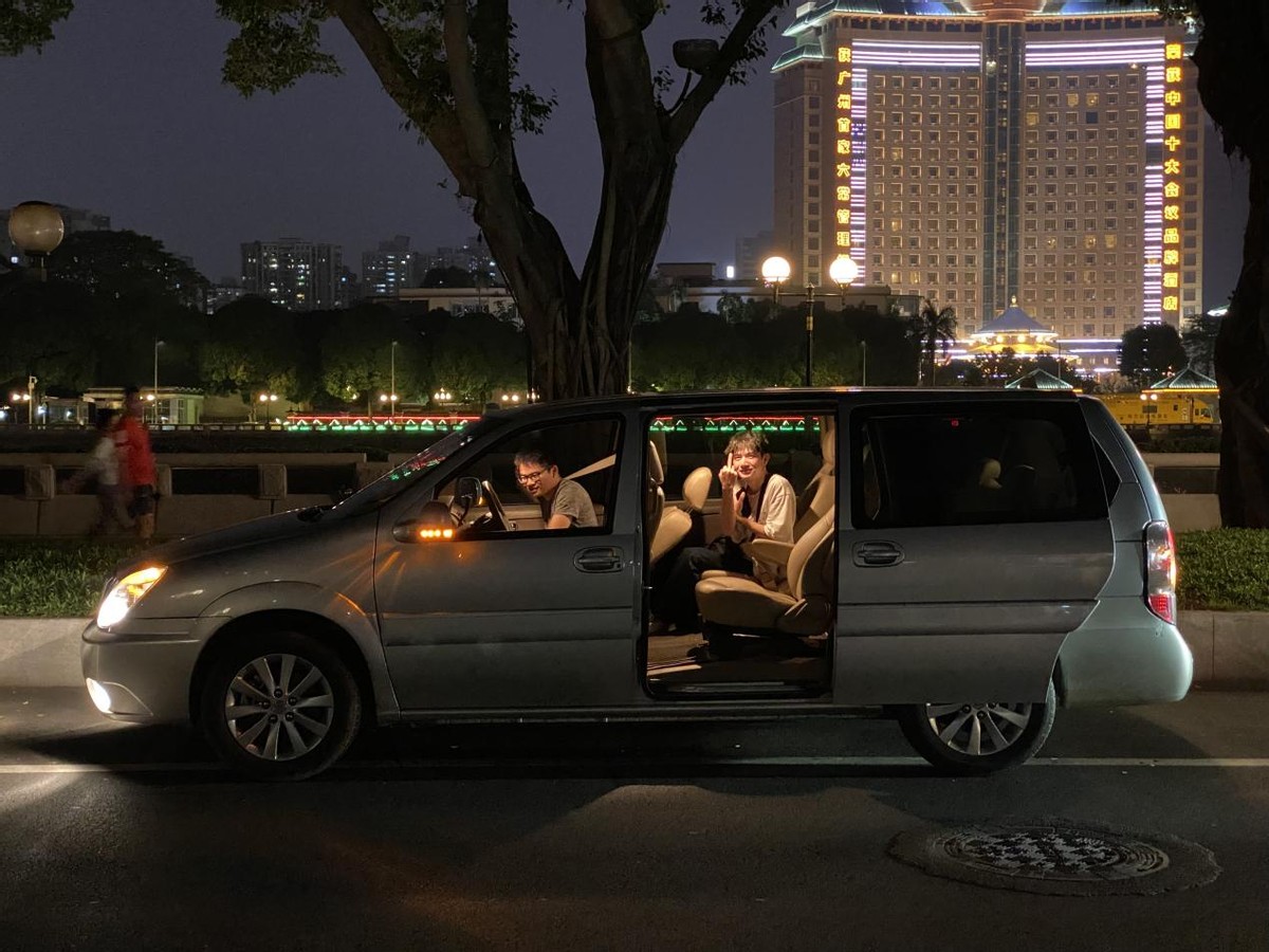 跟别克gl8很像的商务车,最新款别克gl8的性能和评价