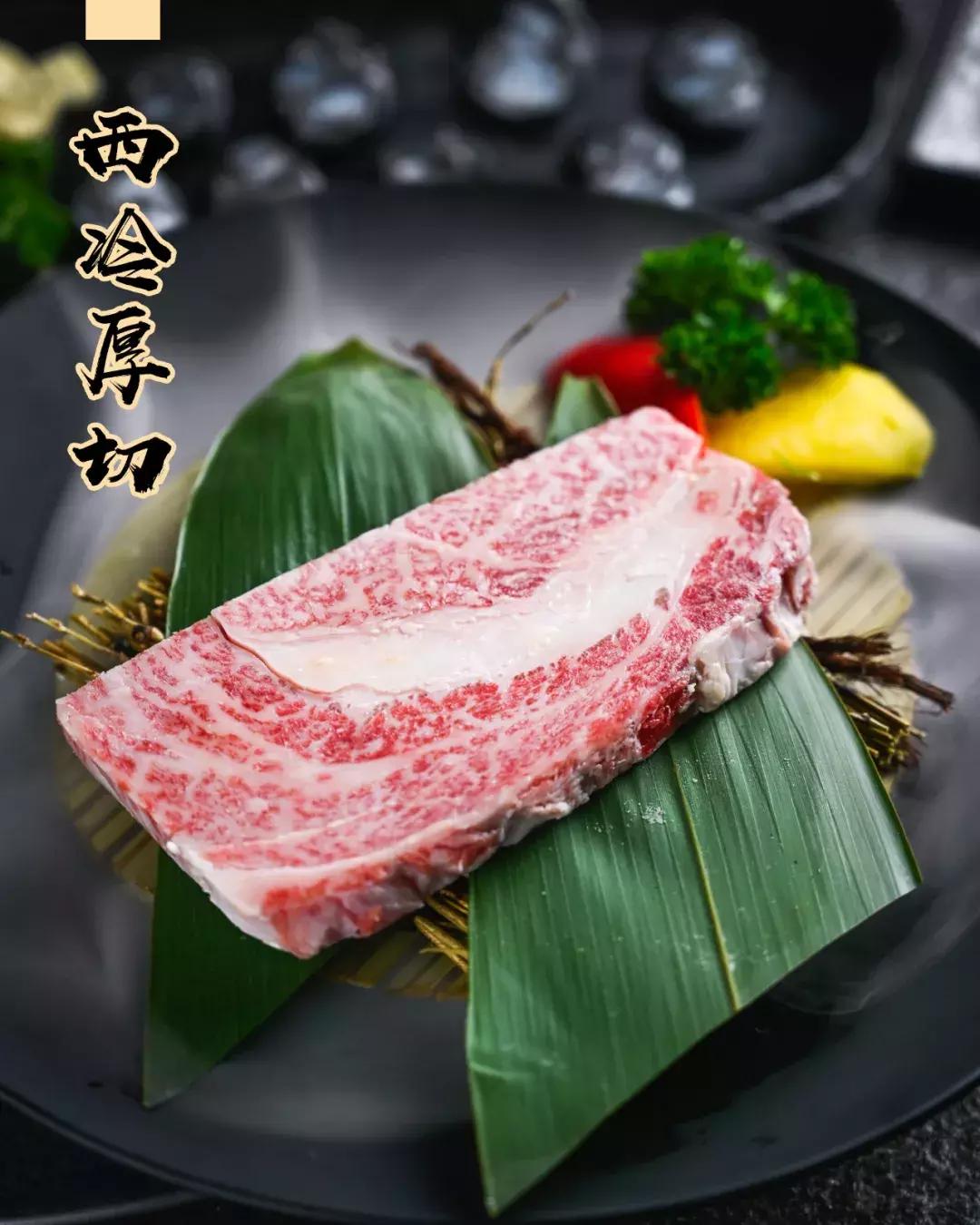 这家烤肉巨头新店开业就“爆店”！现在还能免费吃肉，这也太棒了