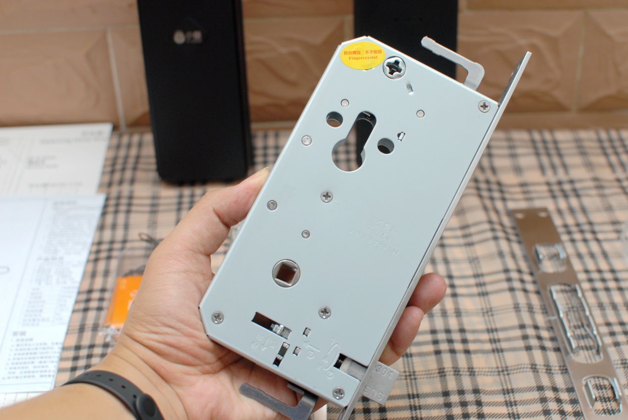 让每一次回家都变得轻松愉悦：小益智能指纹锁E206体验