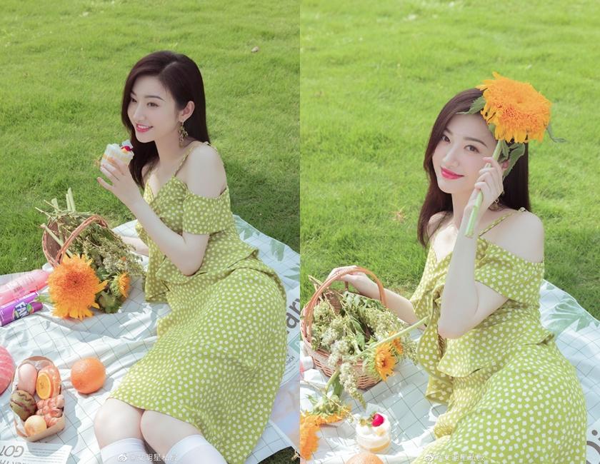 杨幂景甜秀演技,杨幂景甜白皇后造型