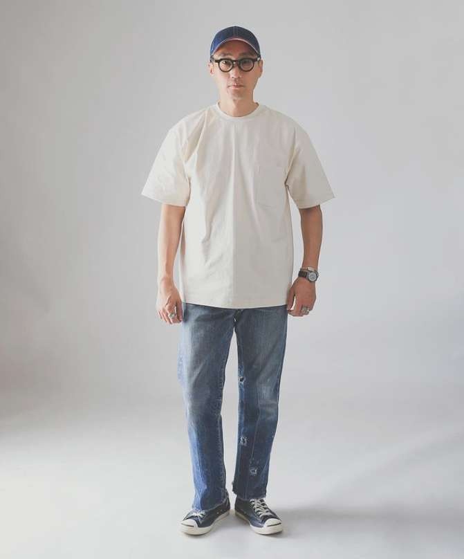 牛仔裤大t怎么穿出来好看,牛仔裤白t穿法