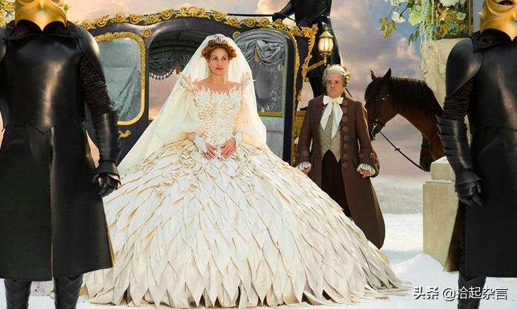 电影里那些美到令人窒息的礼服,盘点电影中惊艳的礼服