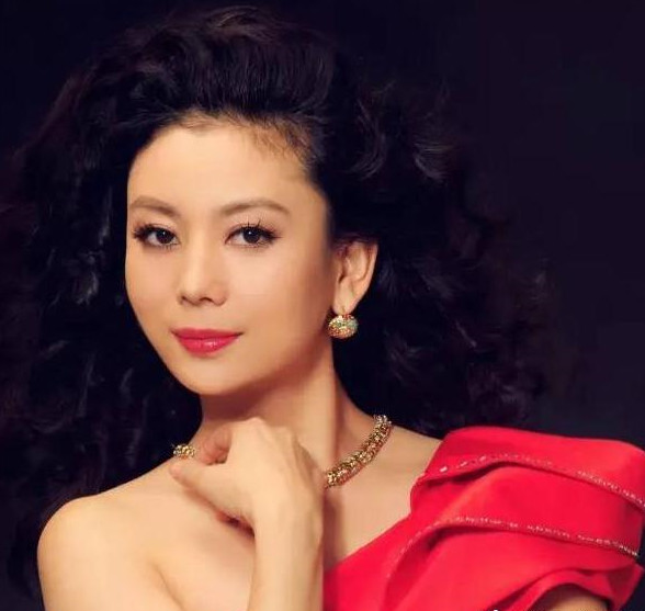 张也与吕继宏是情侣关系吗 (张也吕继宏两个人唱歌)