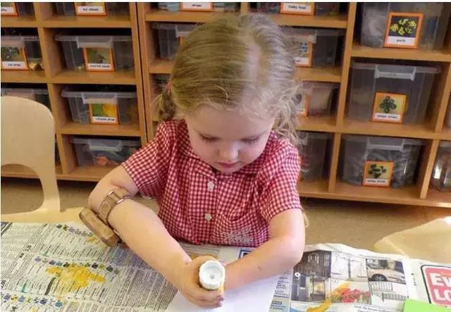 科技的喜与殇：有人成为现实版阿丽塔，有人被赶下公交车