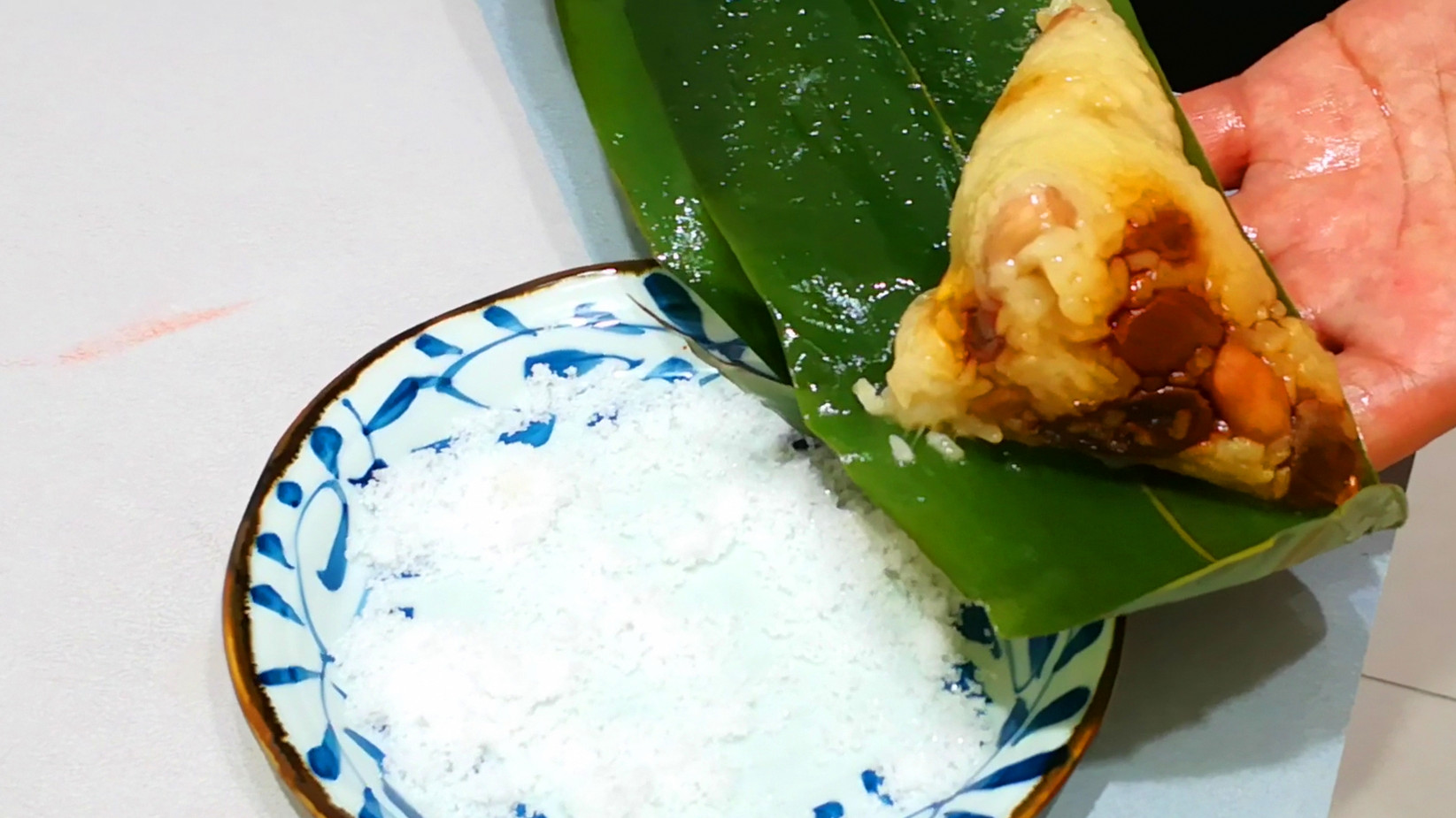 怎样包4角粽子慢动作,4角粽子怎么包做法最简单