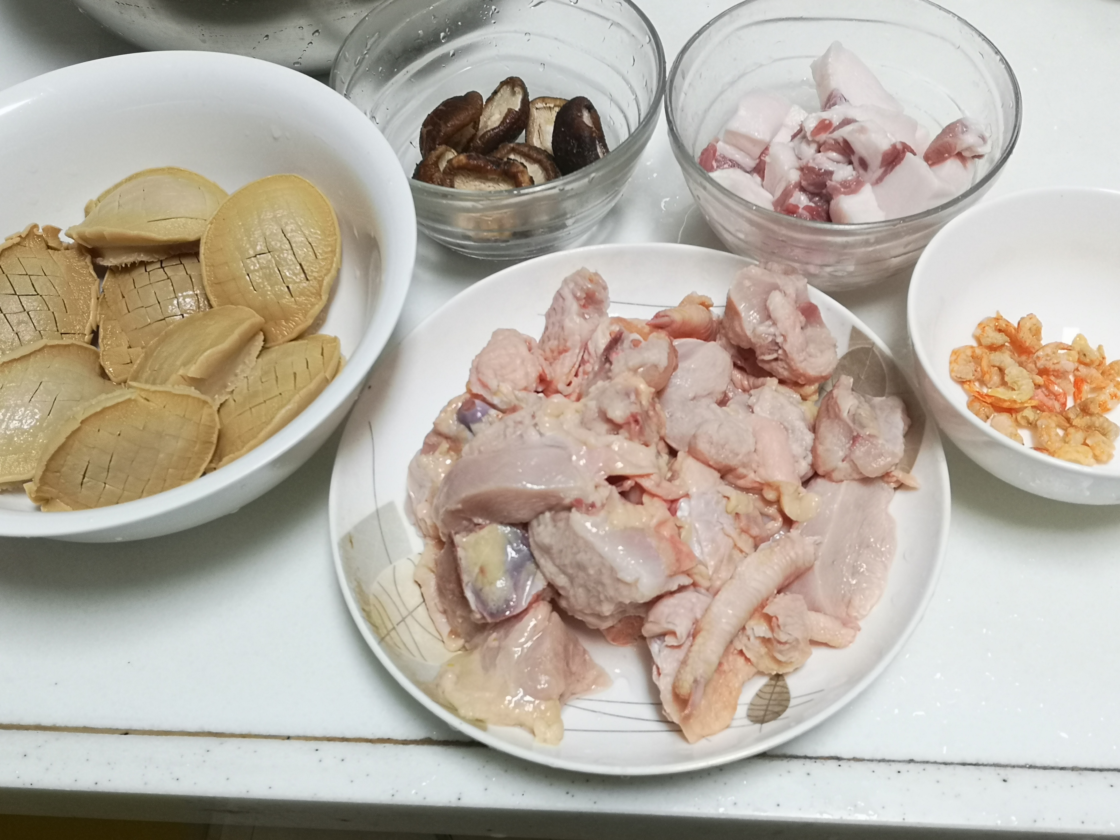 排骨焖干鲍鱼的简单最佳吃法,小干鲍鱼最好吃的做法