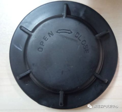 前大灯起雾是质量问题吗,前大灯起雾怎么回事