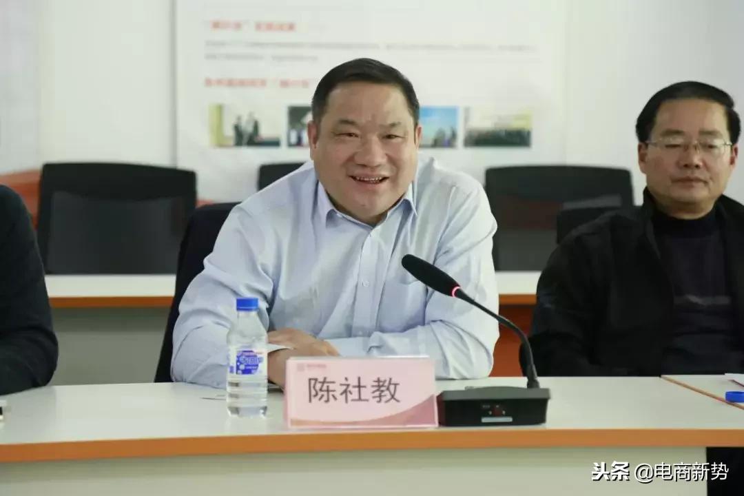 丁集婚纱电商基地,丁集婚纱特色小镇电商模式是什么