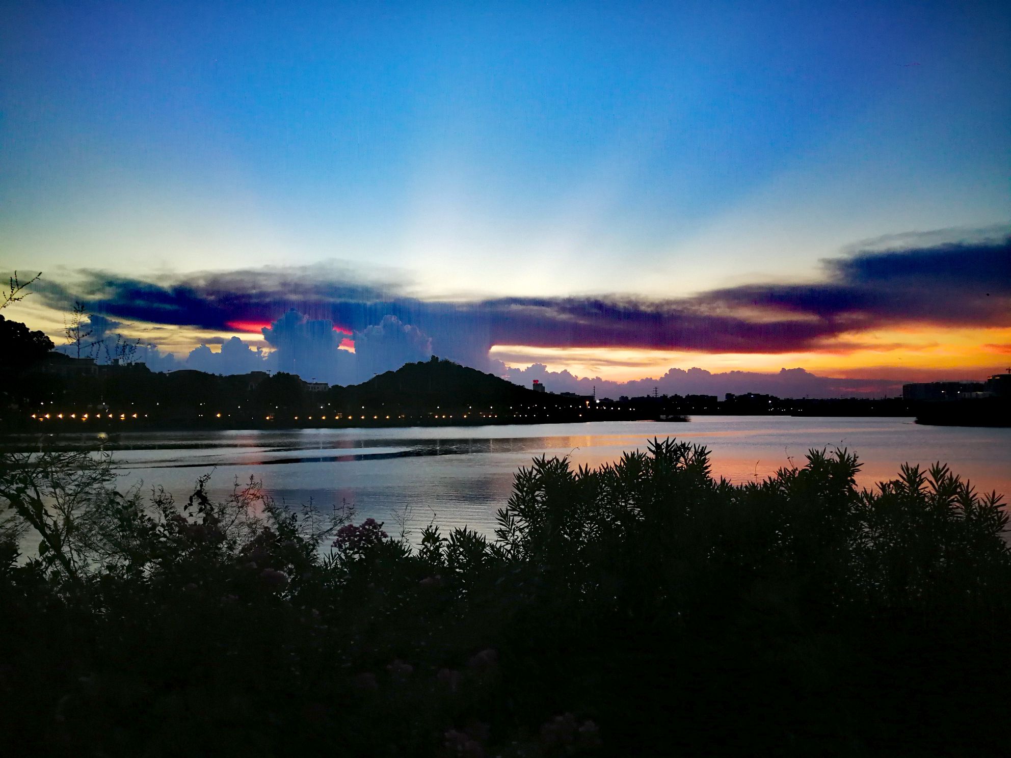 东莞企石统建楼房价格,东莞市企石东江体育长廊