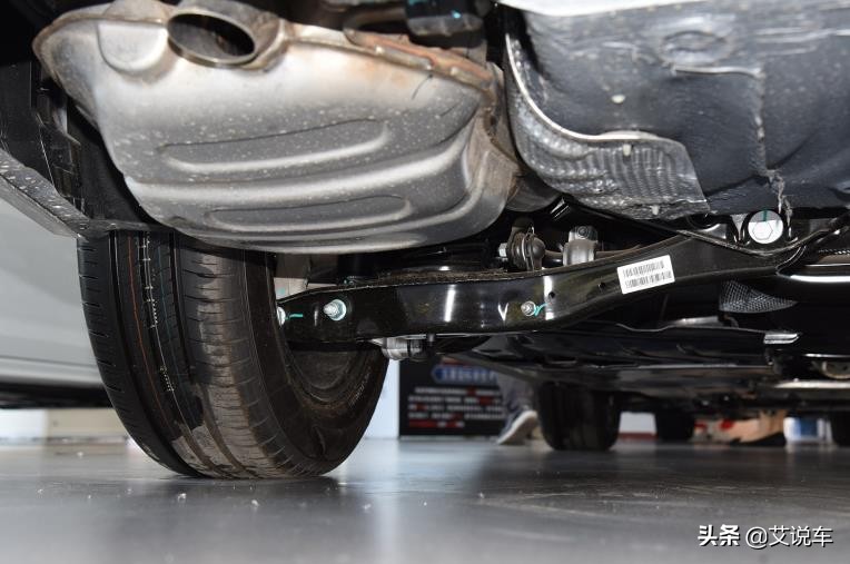 12万落地的速腾,2020款速腾底盘图片