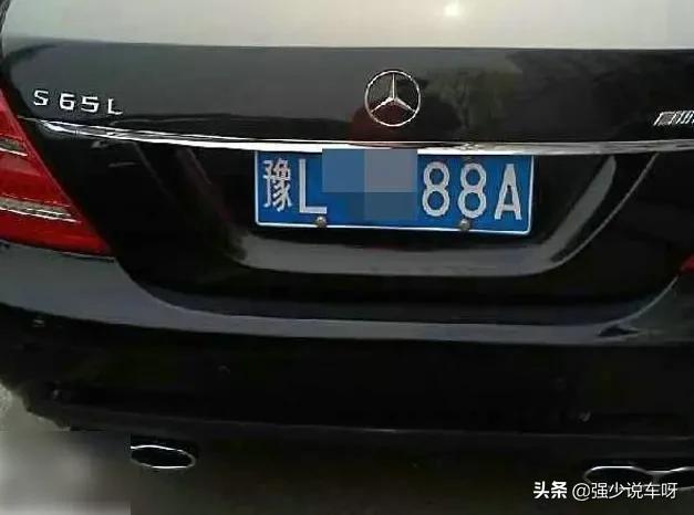 双汇老董座驾曝光！一台车值360000袋火腿肠，网友惭愧：贡献太少