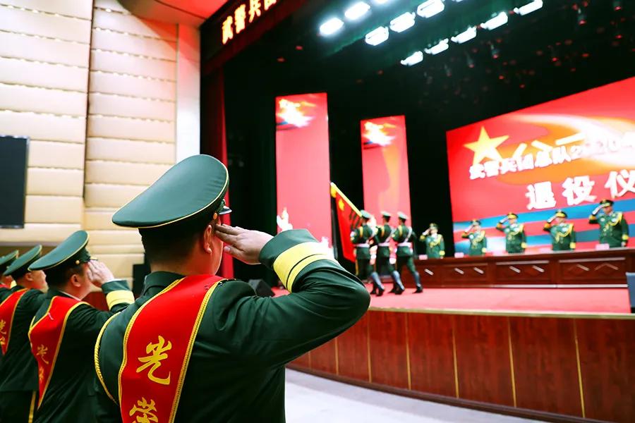 军官退役安排工作,技术军官退役怎么安置