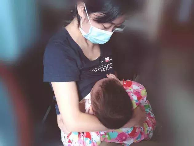 哺乳期妈妈普通感冒吃什么药,哺乳期妈妈感冒喉咙疼怎么办