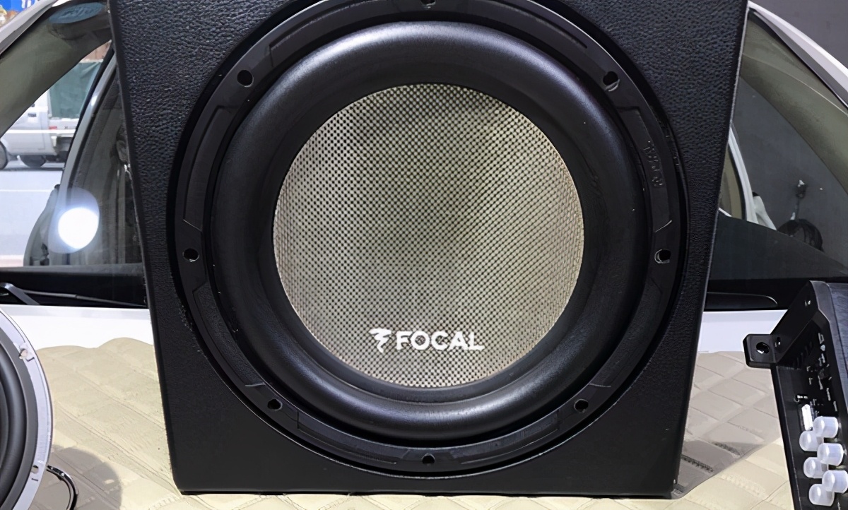 东成丰田锐志音响改装案例,锐志改装二手汽车音响店