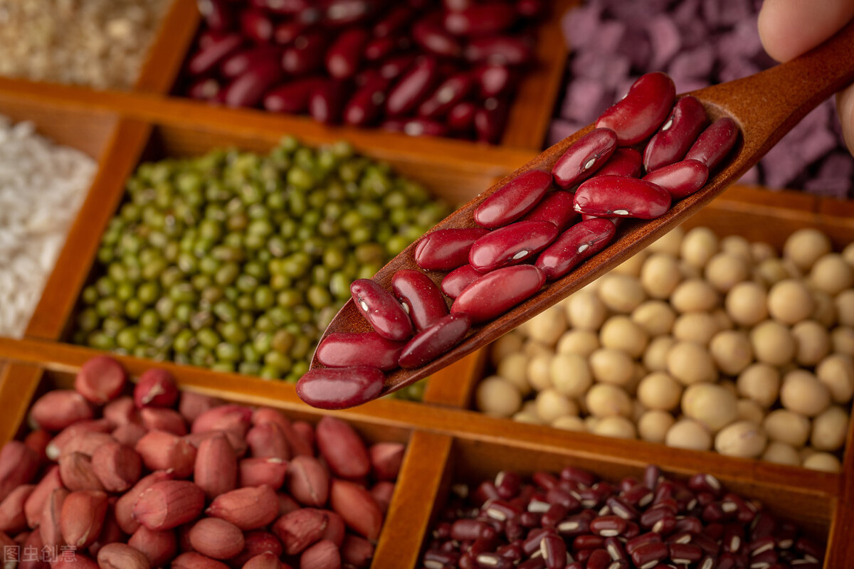 化妆品代加工秘密,化妆品原材料外发代加工