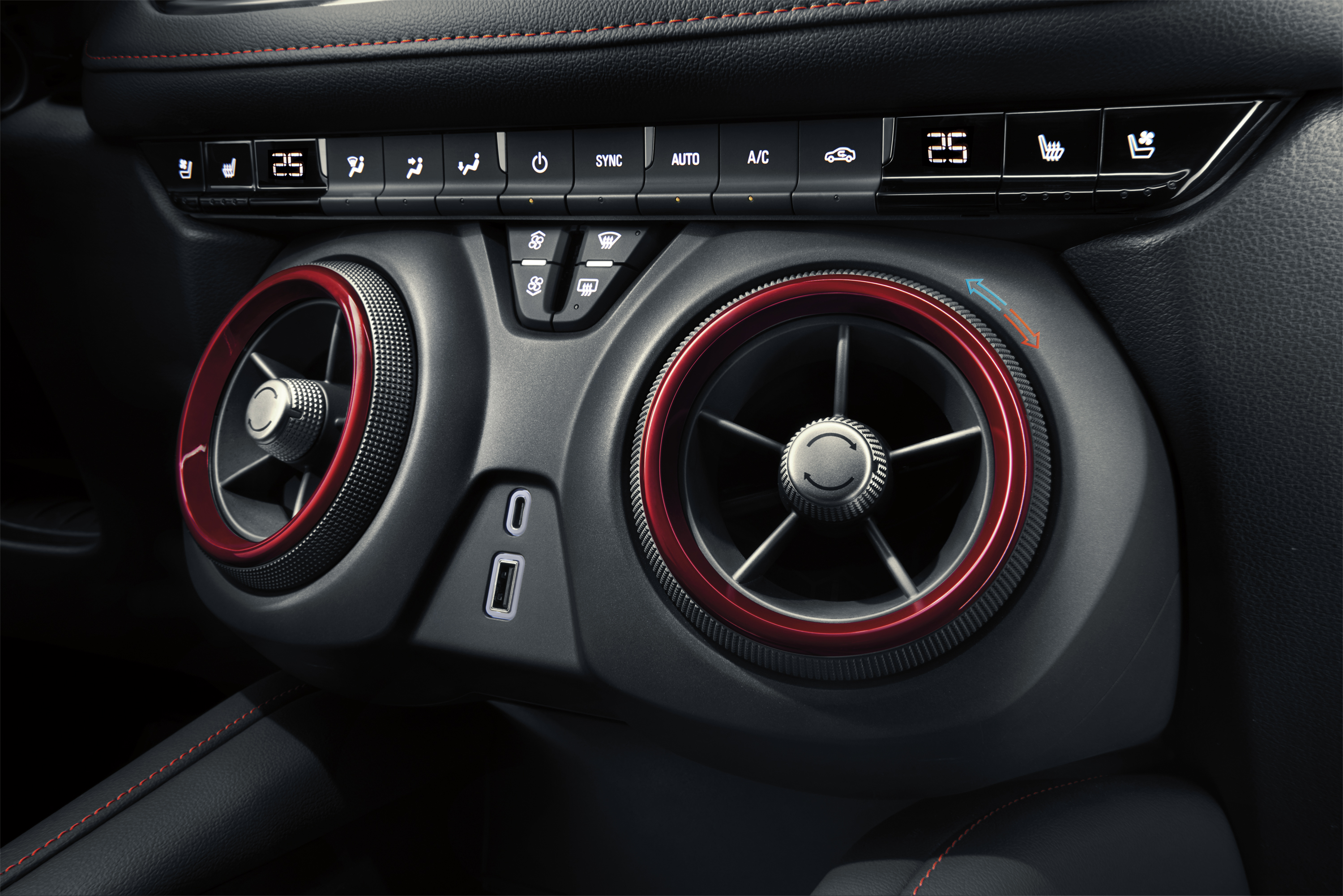 5座雪佛兰开拓者良心评测,新款雪佛兰开拓者顶配黑武士