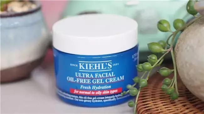 什么面霜好用？熬夜*党**强推保湿霜，轻轻一抹让皮肤才会越来越好