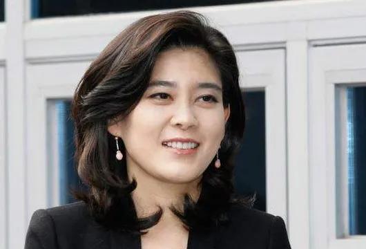 三星长公主李富真离婚财产,韩国三星长公主李富真结婚照片