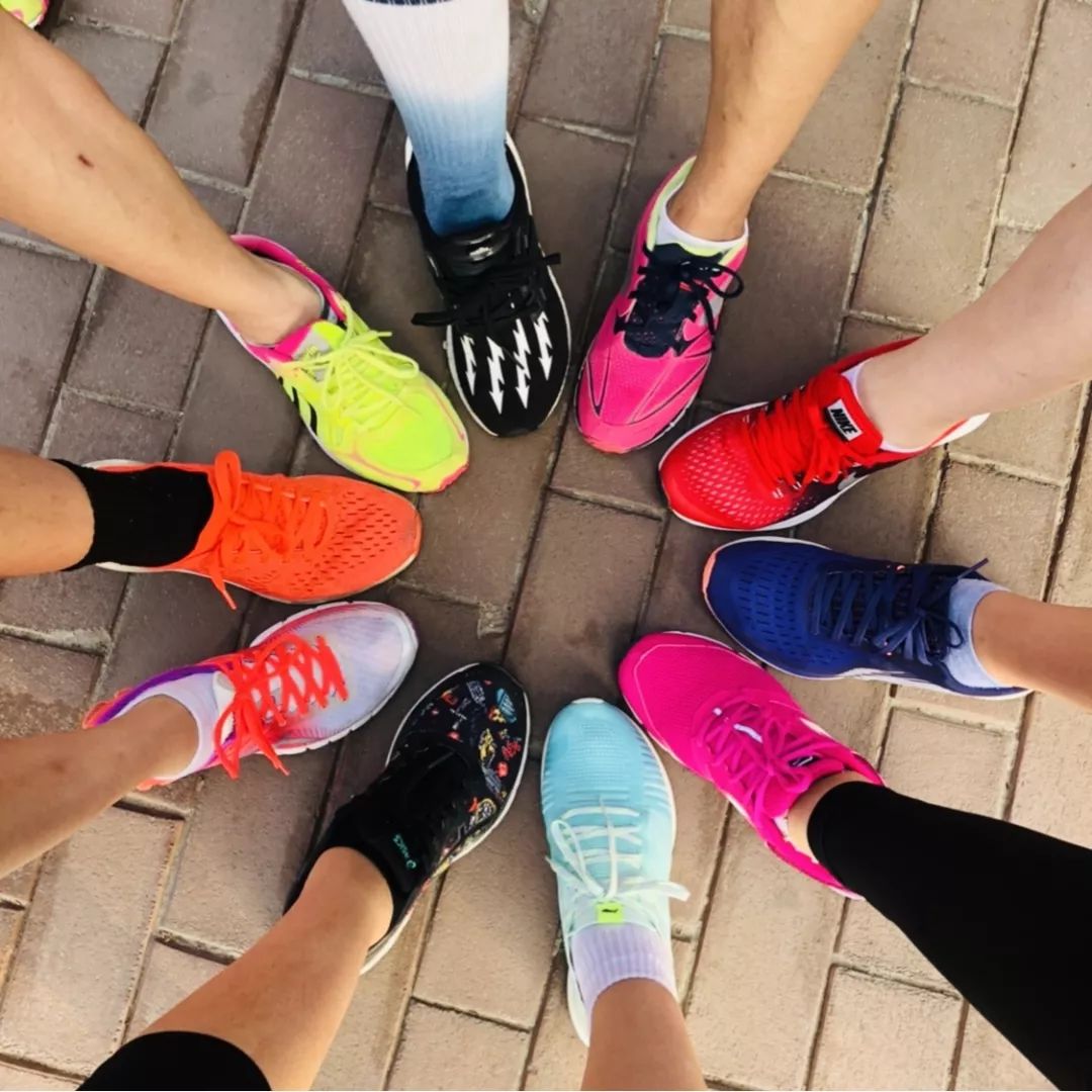 柱子七彩早餐,r2lsd赤道跑鞋支撑性如何