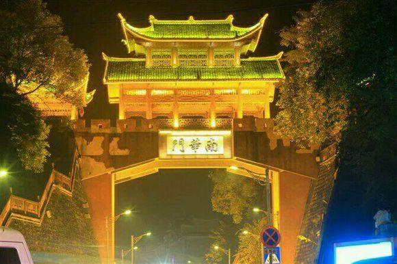 凤凰古城攻略自由行,凤凰古城自助游全攻略