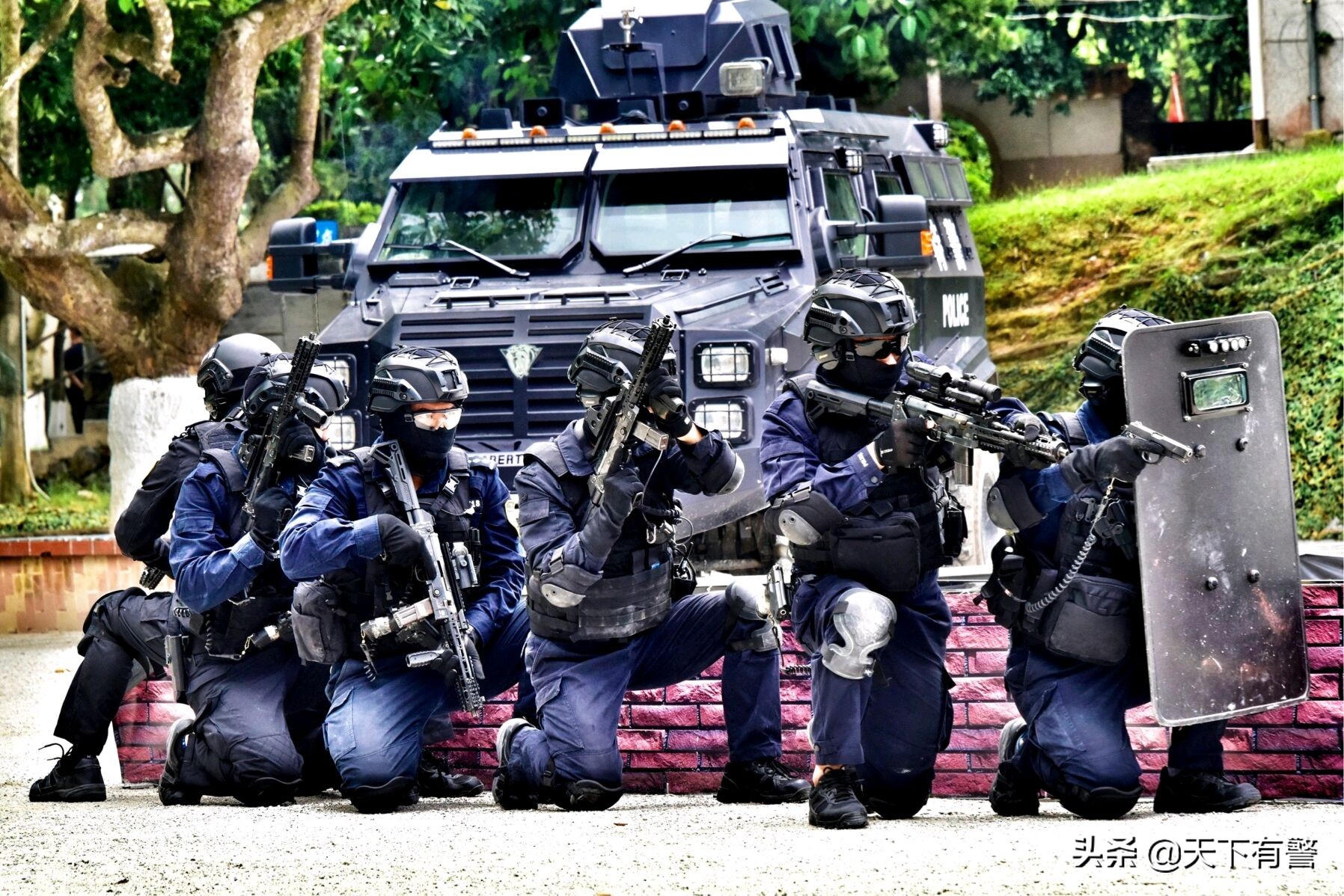 陆军特种兵和特警哪个更厉害,中国特种兵和特警哪个更厉害