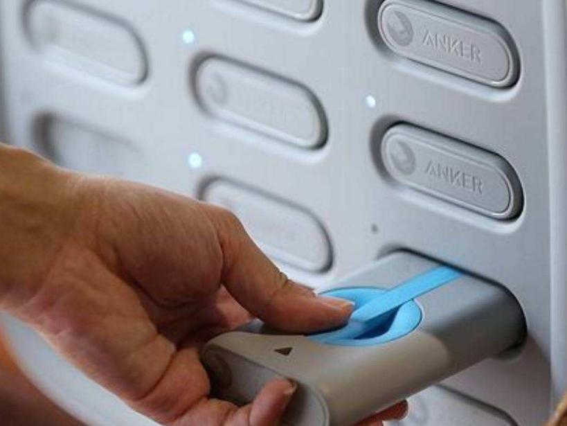 为何使用手机充电宝的人越来越少，它会是下一个“万能充”吗？
