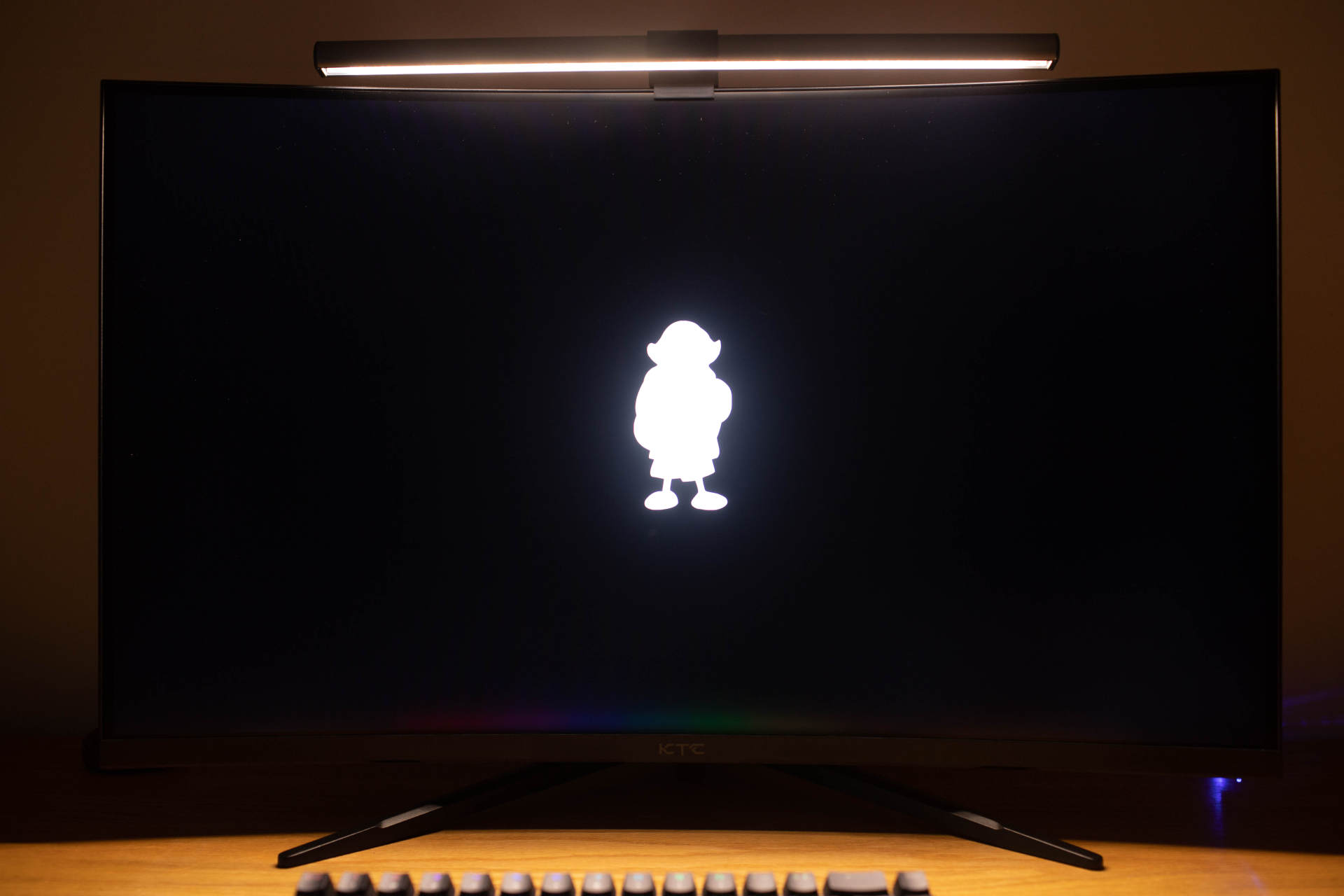 ktc48寸显示器,32寸显示器1k144hz游戏体验