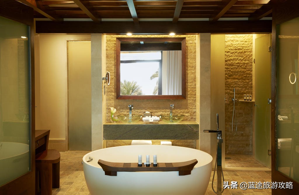 迪拜沙漠酒店攻略 (迪拜免费睡觉攻略)