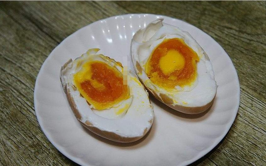 这10种食物不要给1岁内宝宝吃，被列入辅食黑名单，爸妈的要牢记