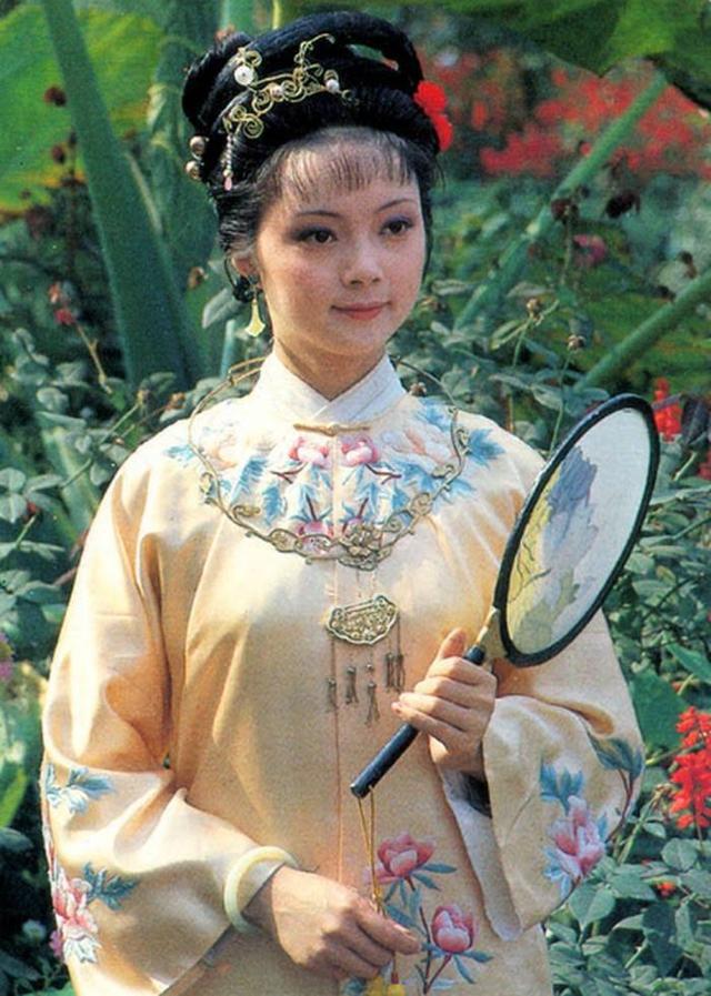 论红楼梦中林黛玉,林黛玉薛宝钗情商分析