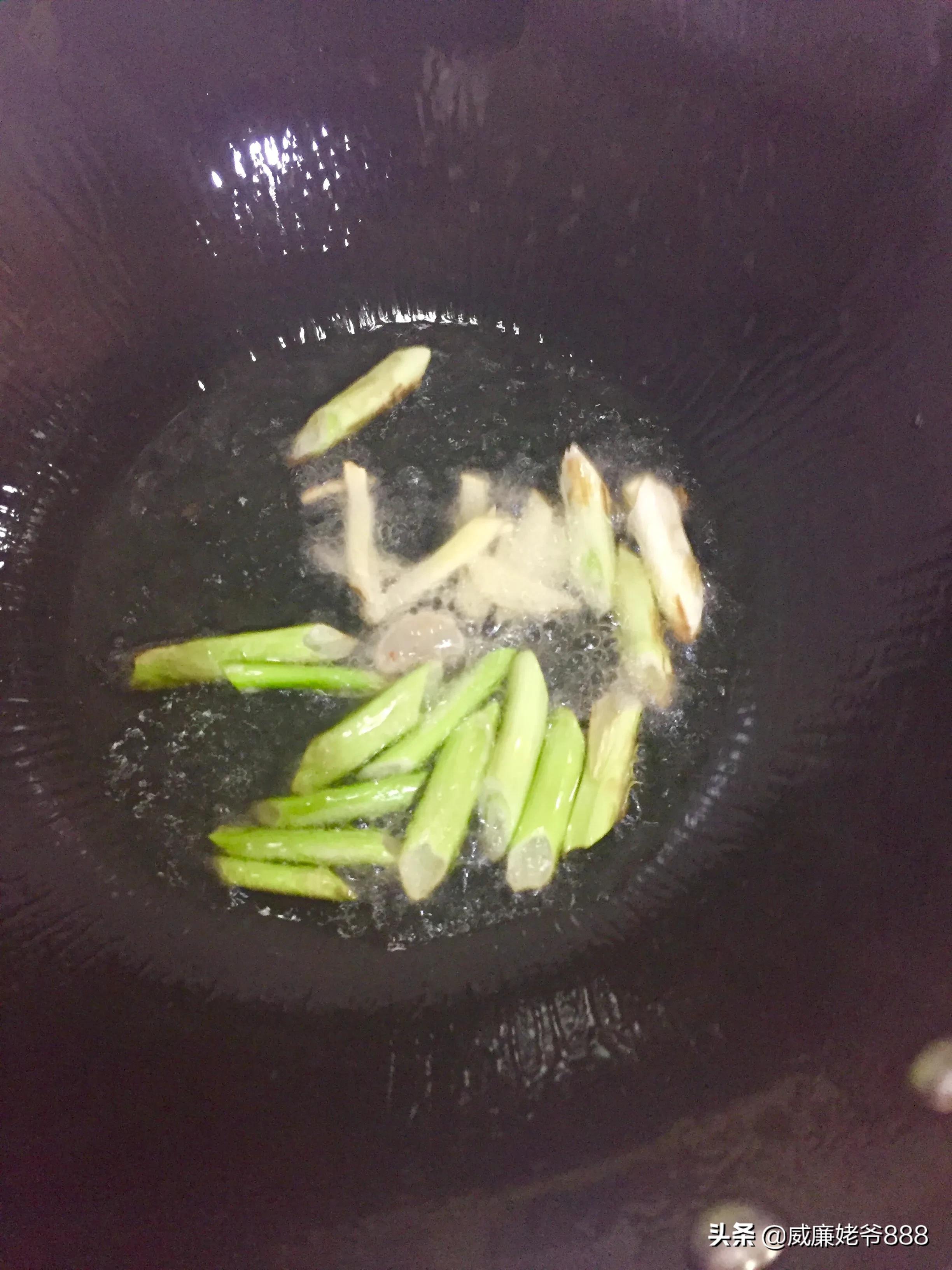 家庭葱烧海参怎么做最好,制作葱烧海参的方法